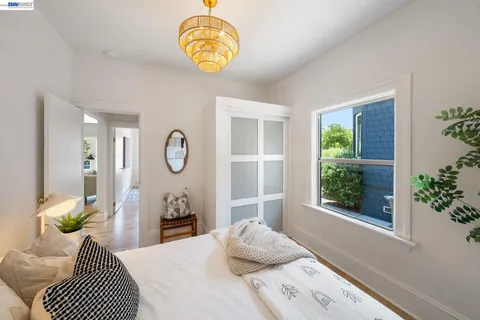 $828,000 | 2617 Santa Clara Avenue, Alameda, CA 94501