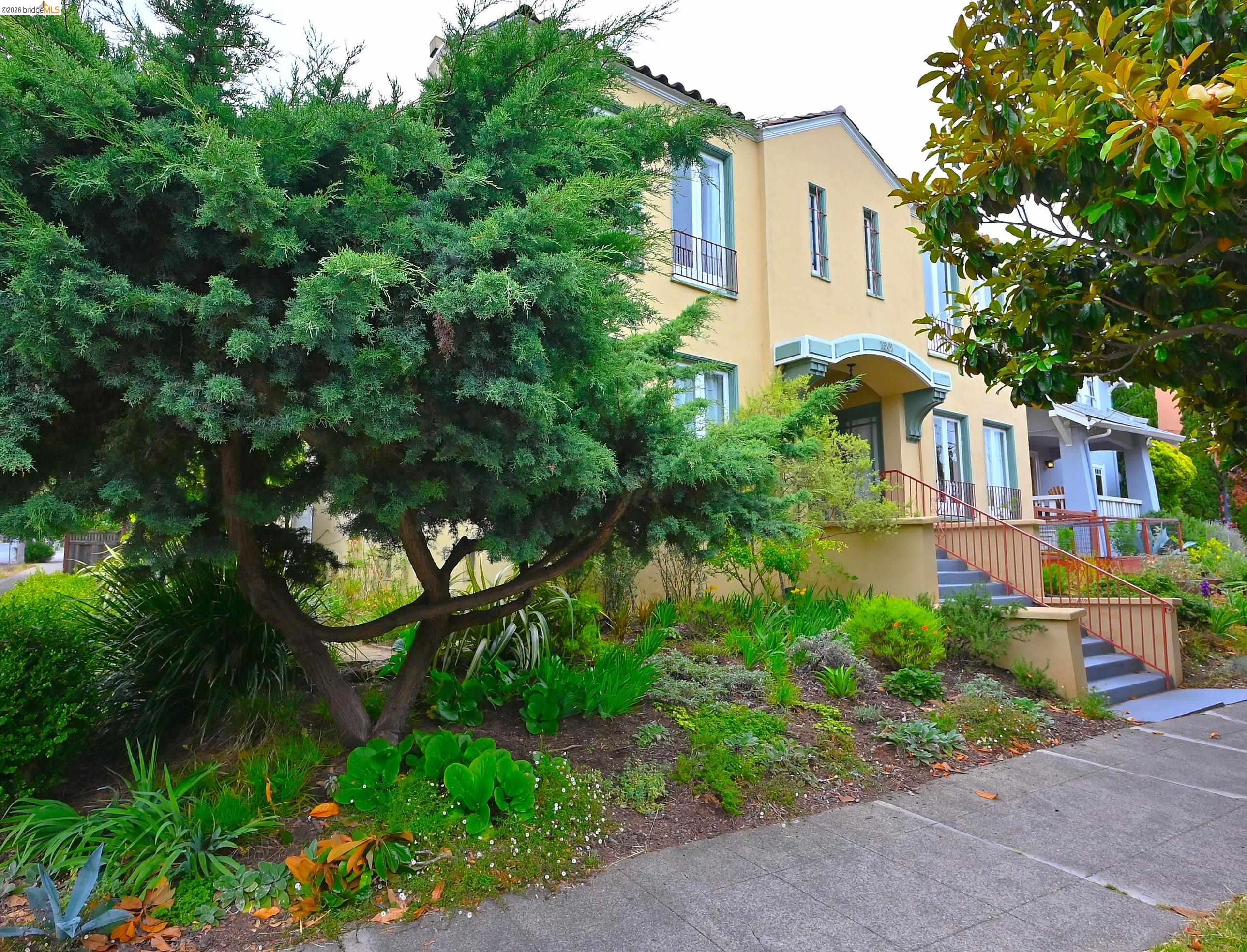 1301 Bonita Avenue, Unit 3 Berkeley, CA 94709 - Photo 2 of 48