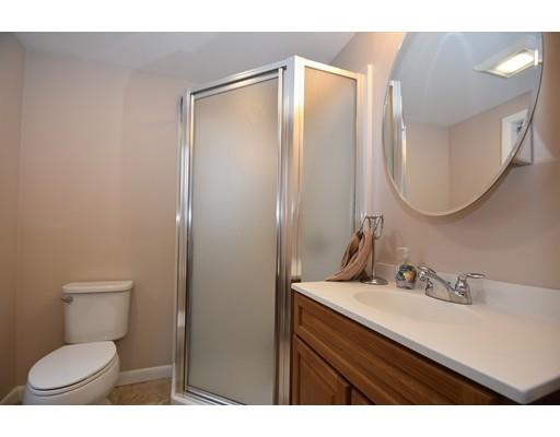 27 Riner Street Framingham, MA 01701 - Photo 13 of 17