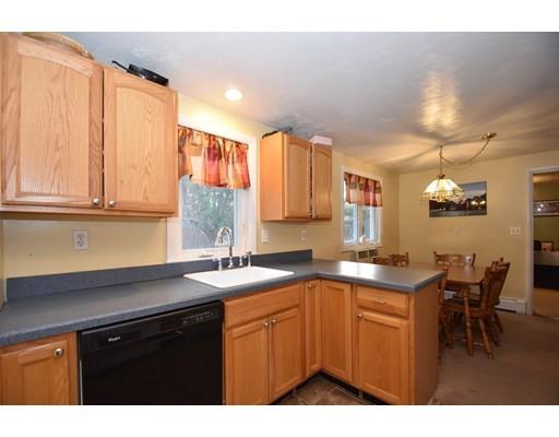 27 Riner Street Framingham, MA 01701 - Photo 8 of 17