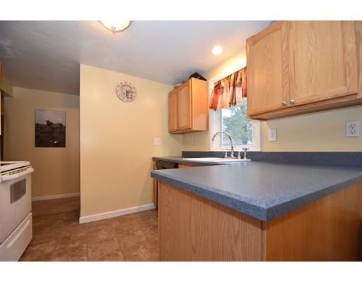 27 Riner Street Framingham, MA 01701 - Photo 10 of 17
