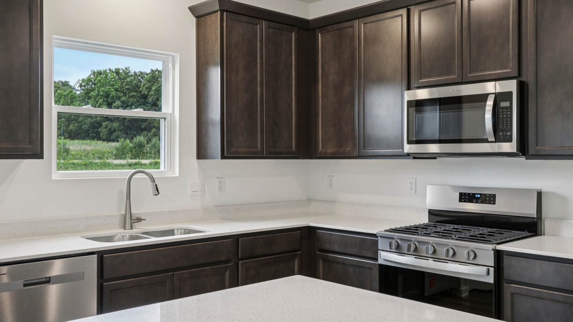 7101 Oakmont Road Racine, WI 53403 - Photo 25 of 40