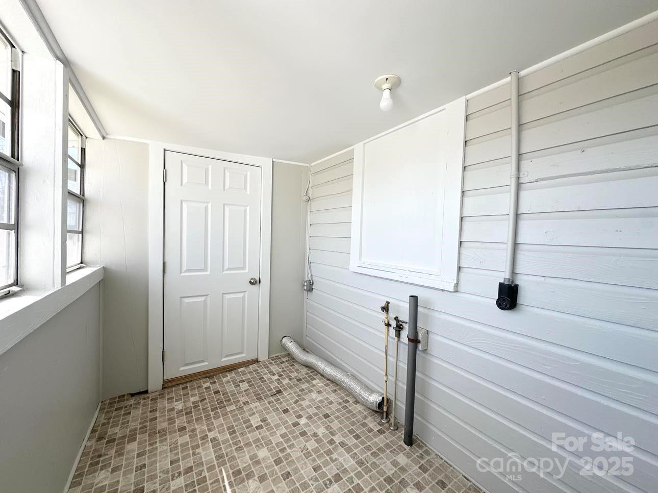 3347 Sheely Road Lenoir, NC 28645 - Photo 15 of 19 Gallery Image 15