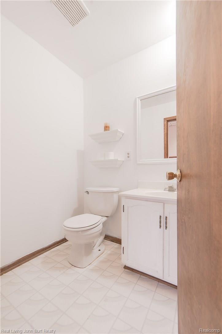 85 Brabb Road Oxford, MI 48371 - Photo 5 of 25 85 Brabb-6.jpg
