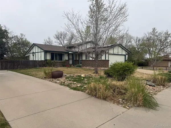 $3,300 | 6729 West 67th Avenue, Arvada, CO 80003