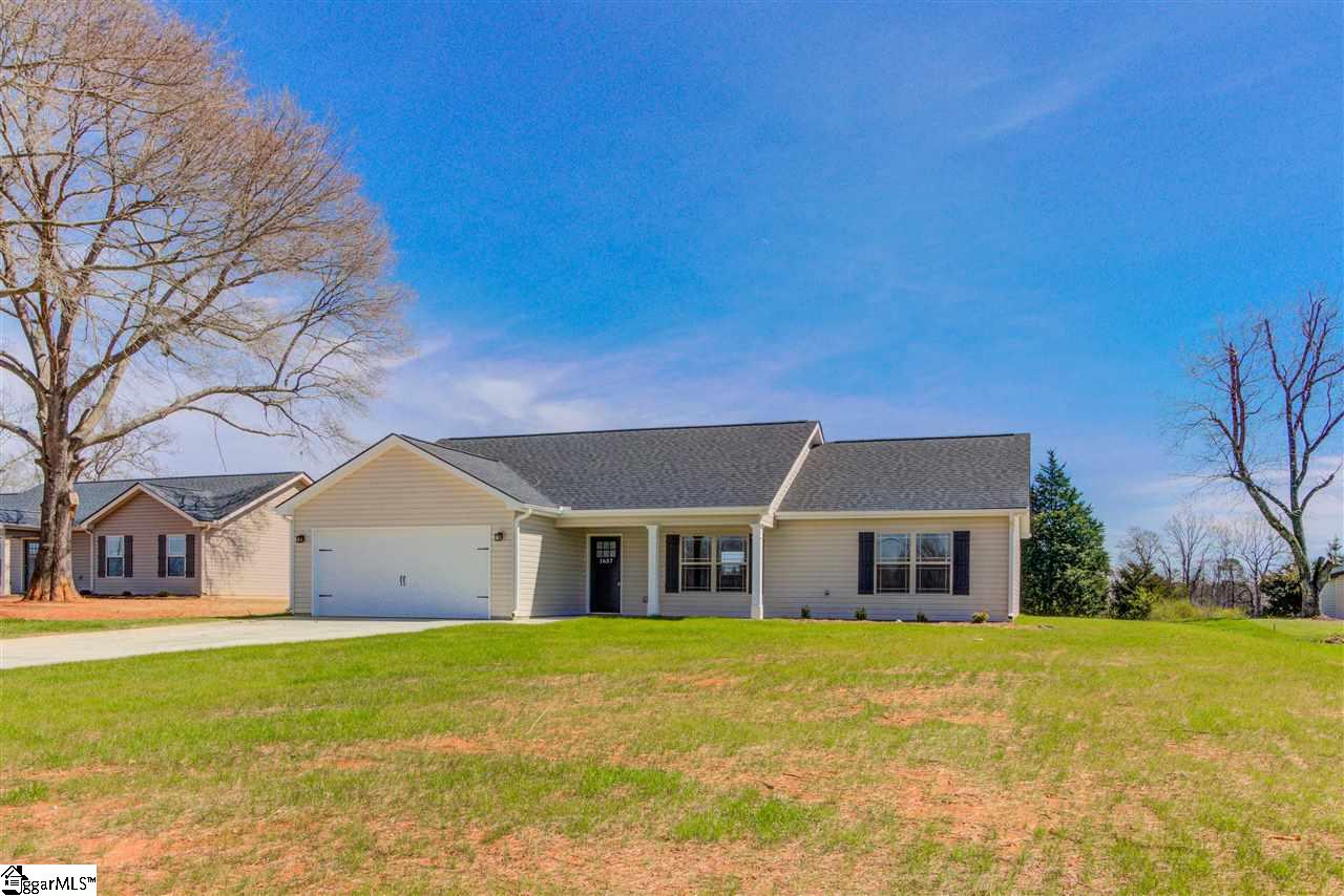 1657 Currys Lake Road Gray Court, SC 29645 - Photo 5 of 11