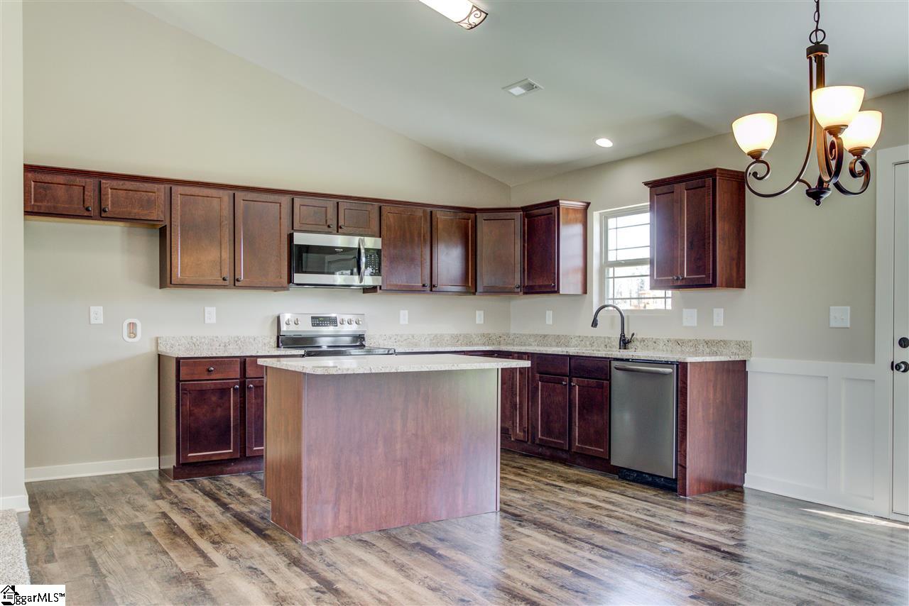 1657 Currys Lake Road Gray Court, SC 29645 - Photo 6 of 11