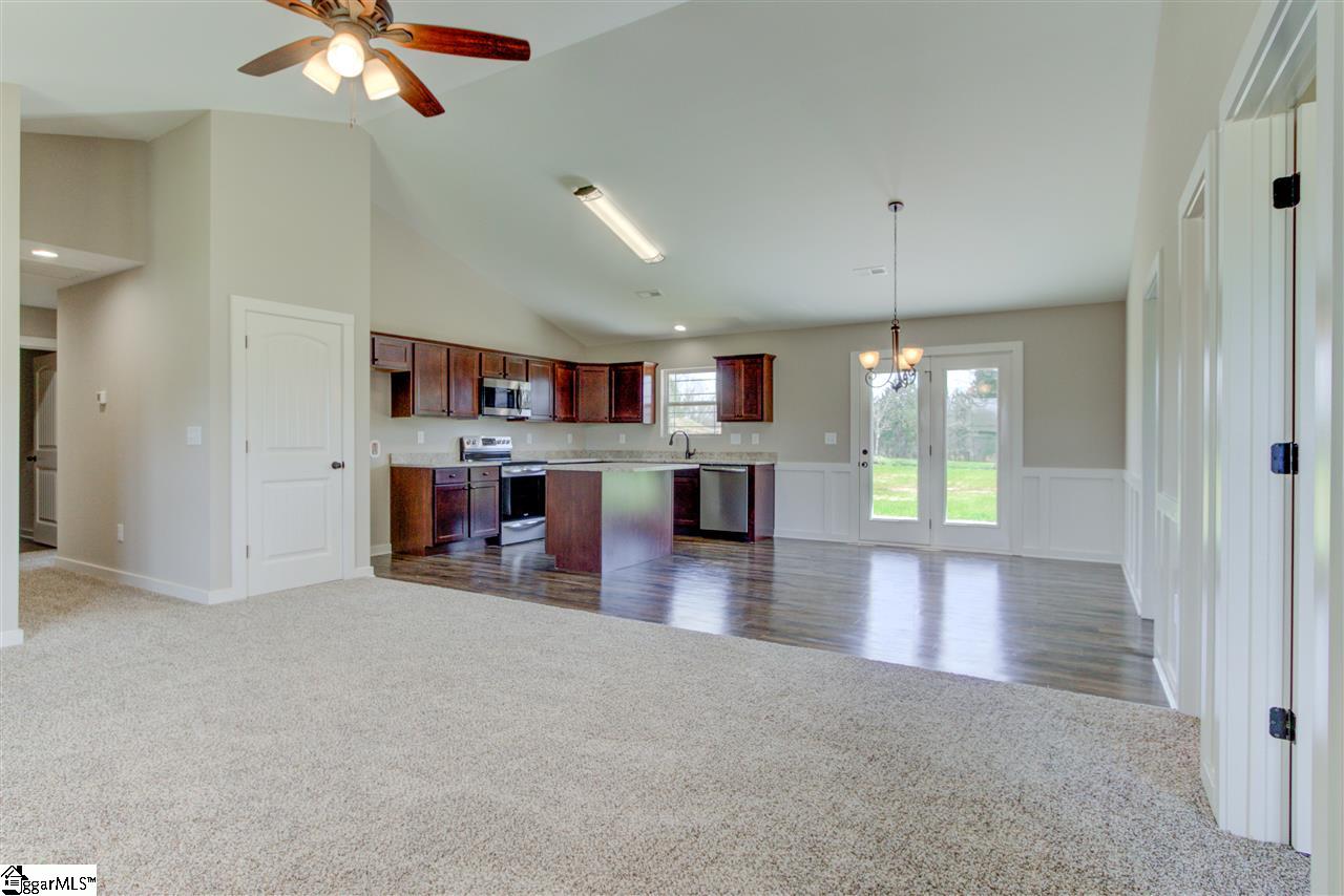 1657 Currys Lake Road Gray Court, SC 29645 - Photo 8 of 11