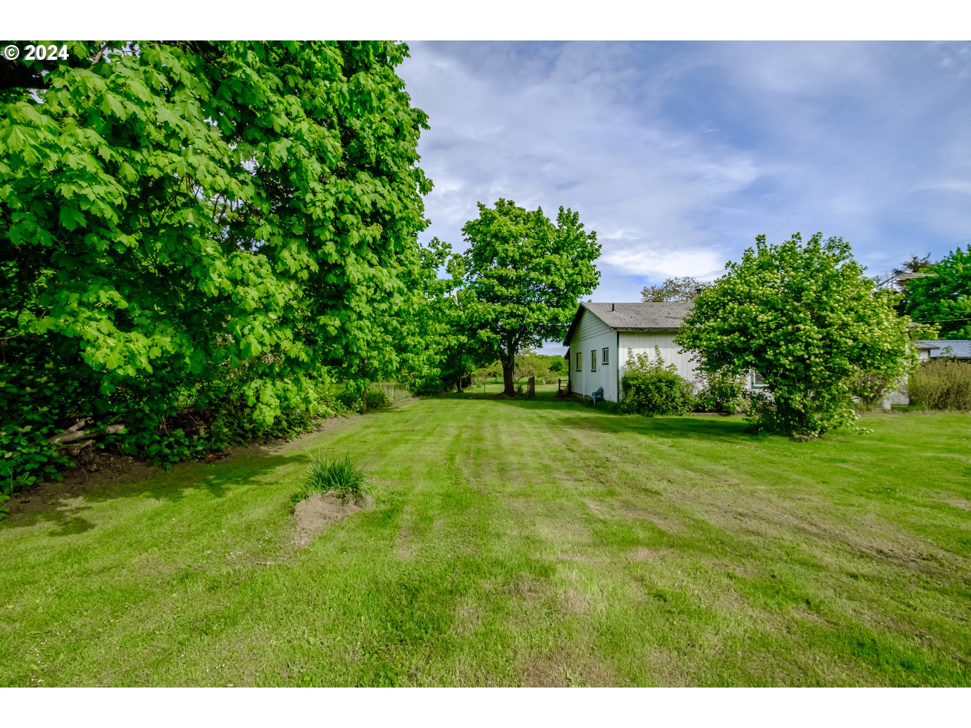 8560 Southeast Wallace Road Dayton, OR 97114 - Photo 44 of 48
