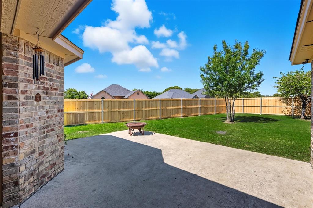 100 Turtle Dove Krum, TX 76249 - Photo 33 of 40 a view of a back yard