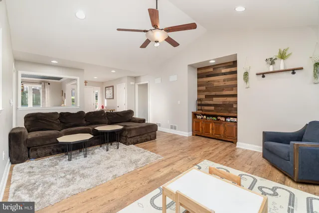 $450,000 | 8024 Yellowstone Drive, Harrisburg, PA 17112