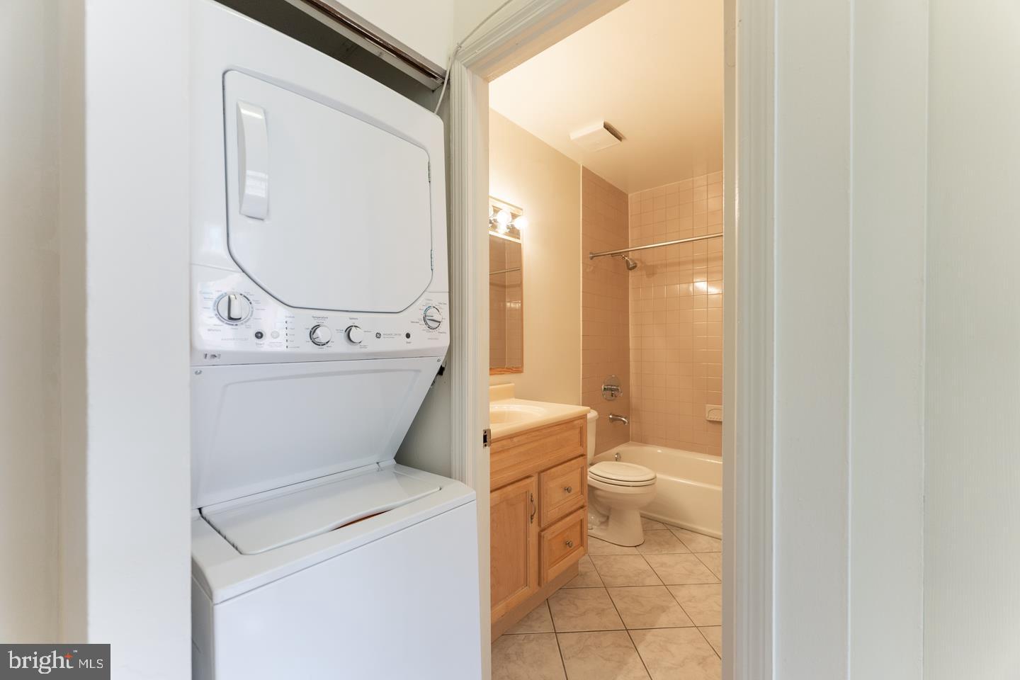 2032 Walnut Street Philadelphia, PA 19103 - Photo 16 of 32