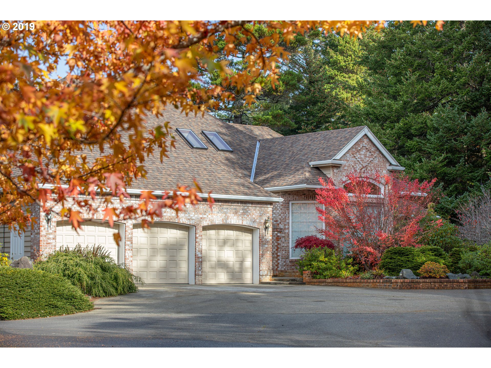 88791 Hull Loop Bandon, OR 97411 - Photo 1 of 32 Gallery Image 1