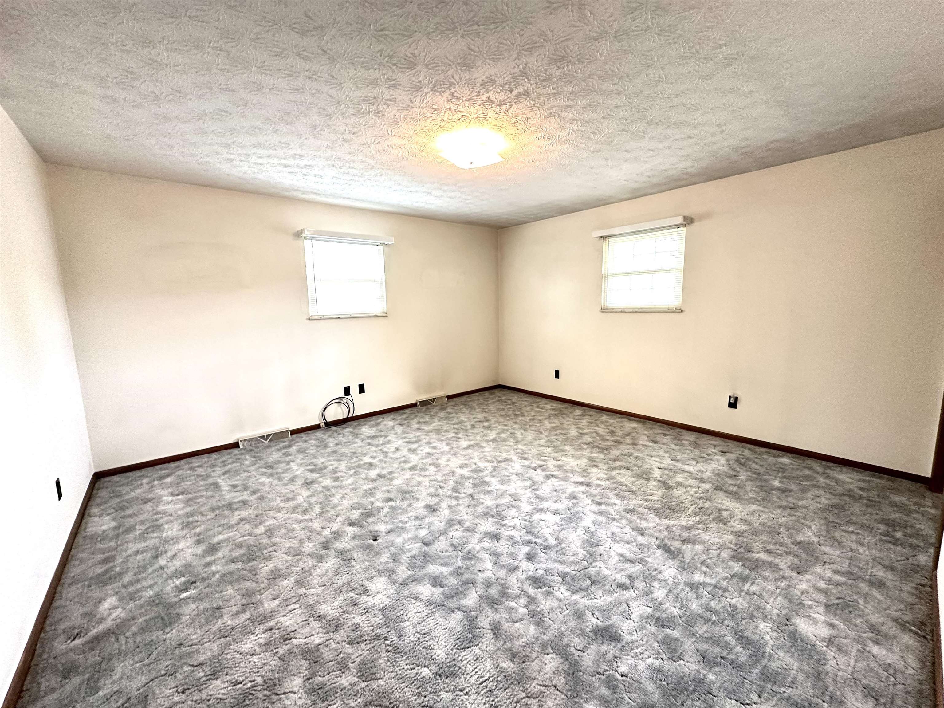 2235 East Thompson Road Ashland, KY 41102 - Photo 10 of 24
