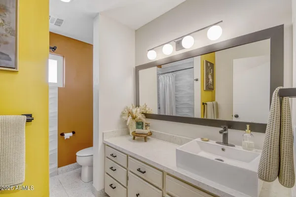 $869,500 | 720 West Thunderbird Road, Phoenix, AZ 85023