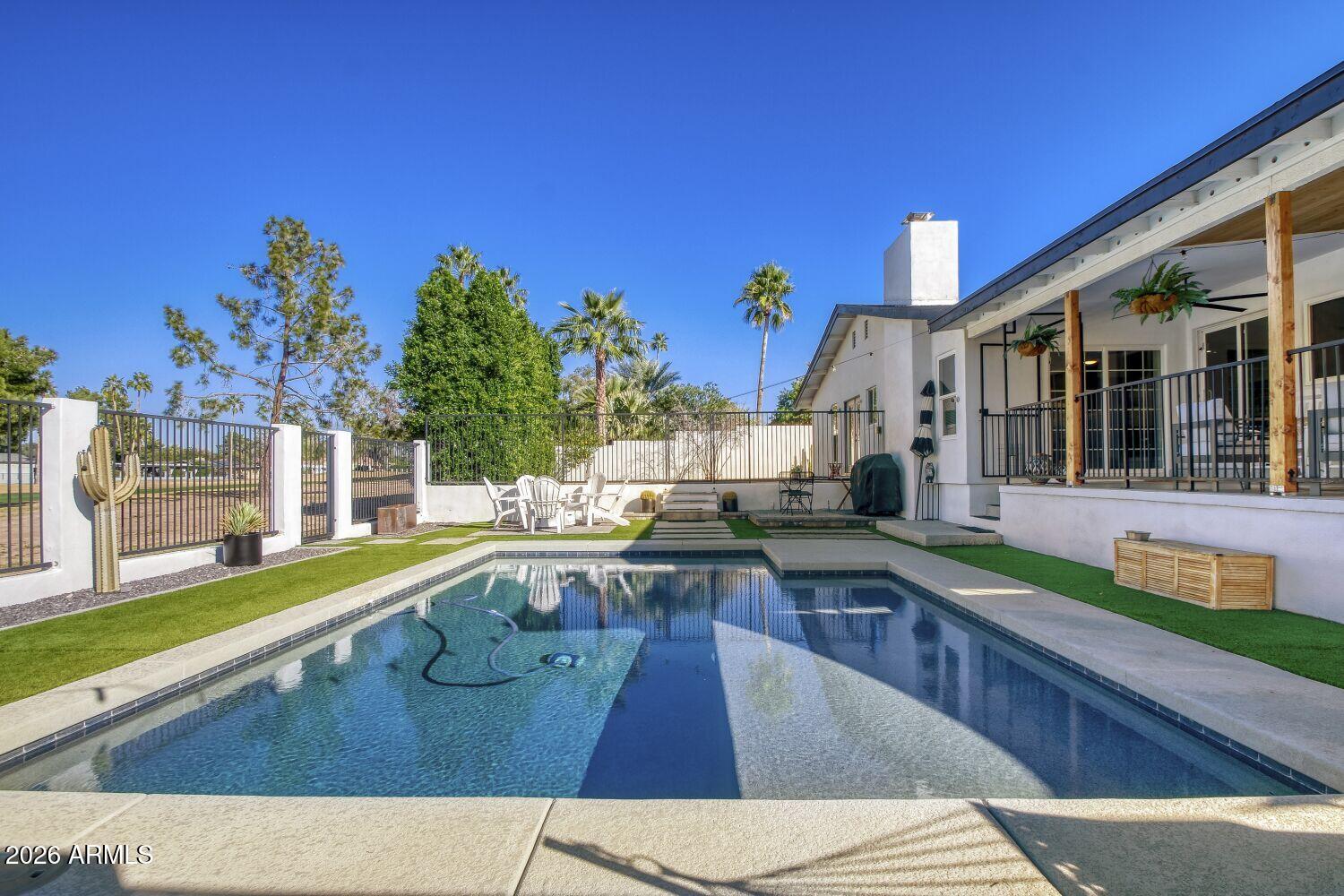 720 West Thunderbird Road Phoenix, AZ 85023 - Photo 28 of 28 a view of a house and outdoor space