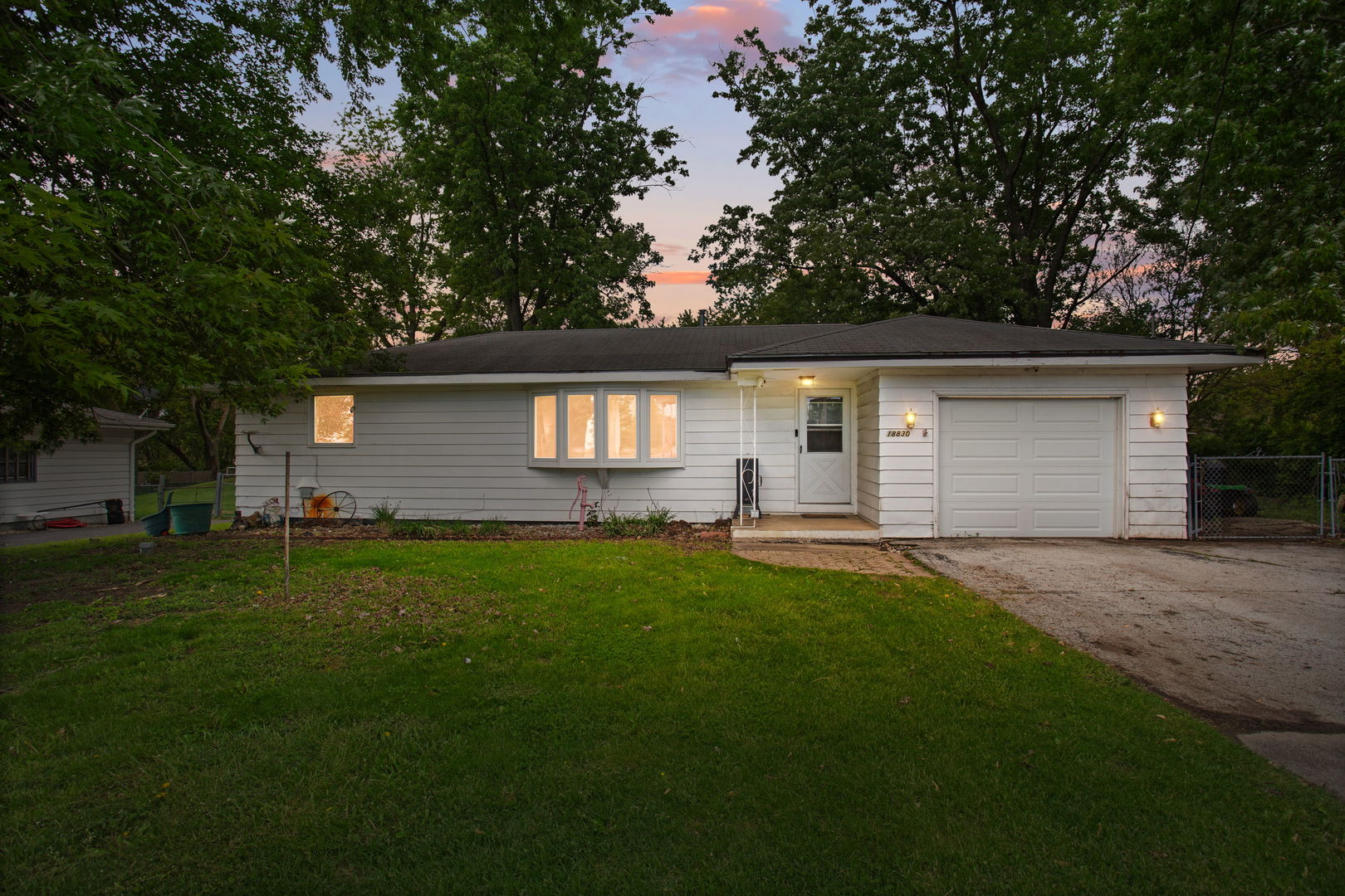 18830 Wolf Road Mokena, IL 60448 - Photo 2 of 17