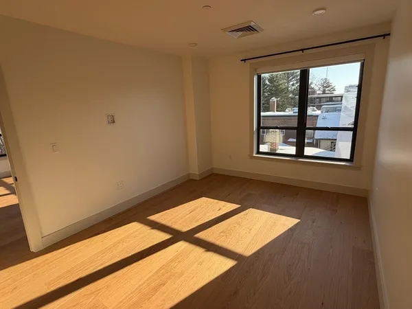 $4,200 | 1025 Massachusetts Avenue, Unit 302, Arlington, MA 02476