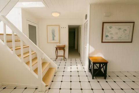 a view of livingroom and furniture