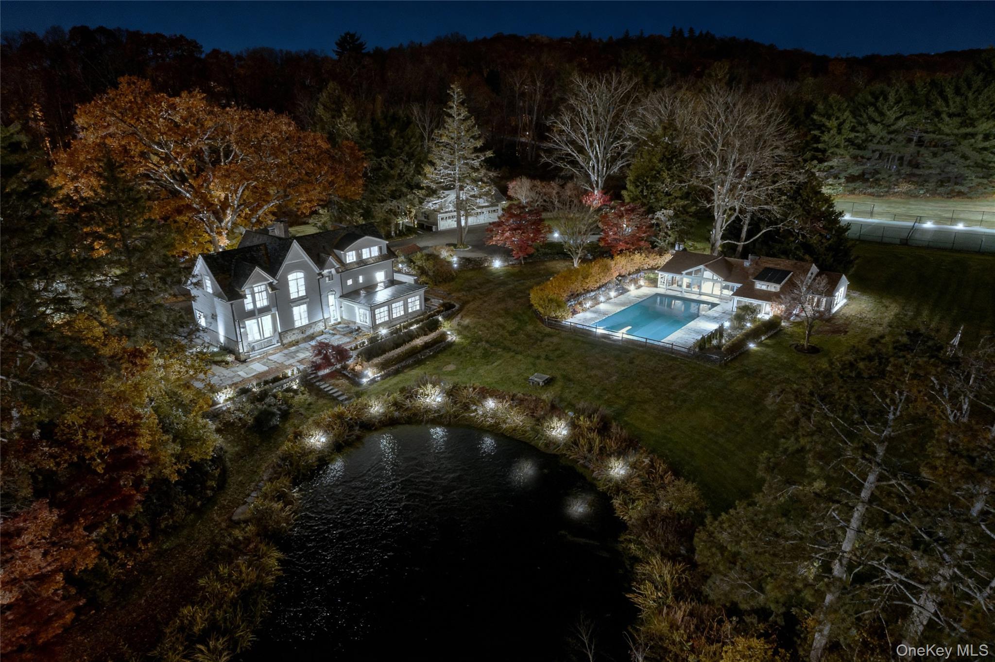 440 Long Ridge Road Pound Ridge, NY 10576 - Photo 28 of 28 a view of a street