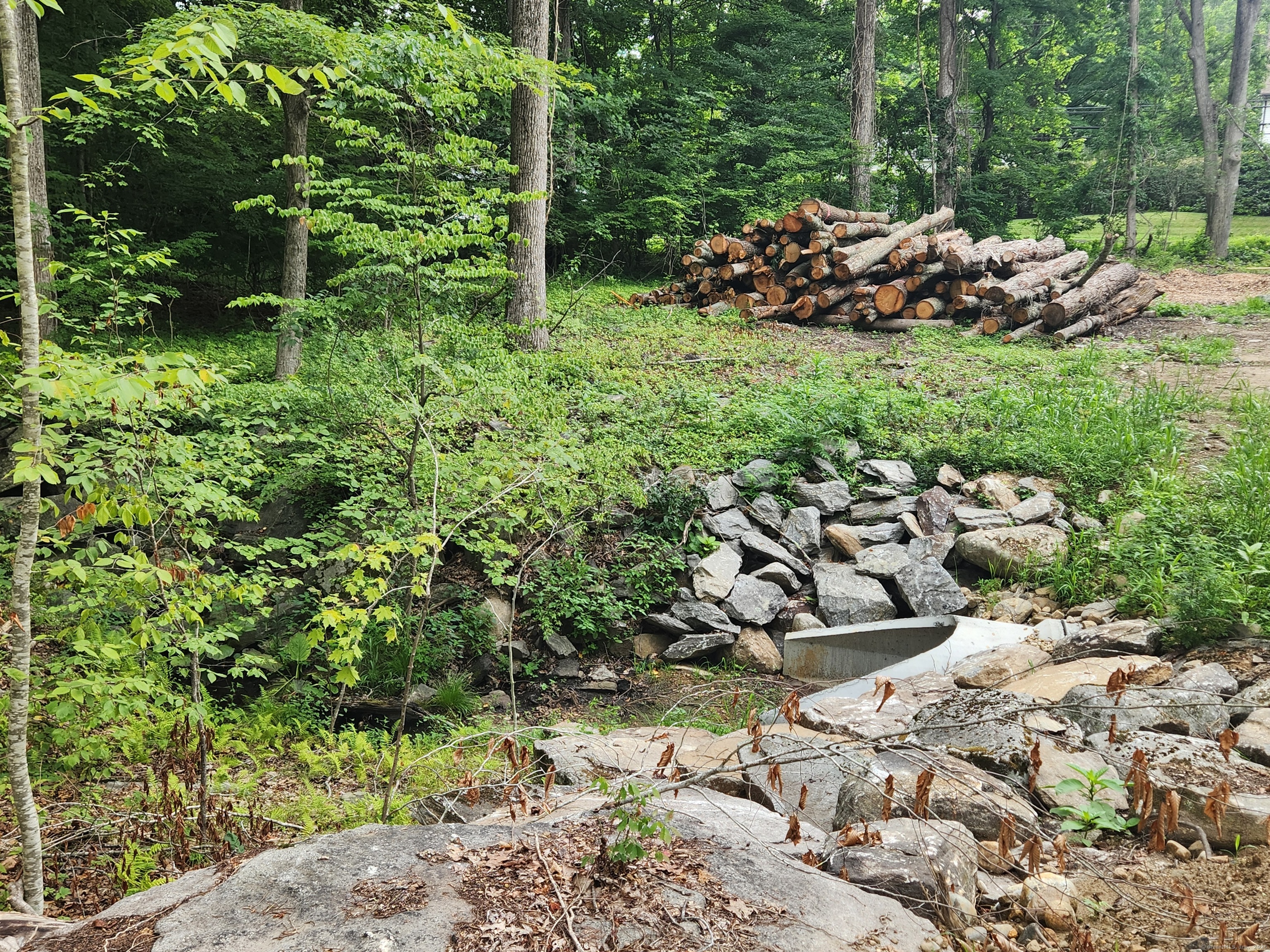 262 Highway 81 Killingworth, CT 06419 - Photo 7 of 11