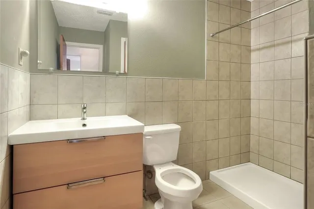 $279,999 | 6070 Hilltop Lane East, Lakeland, FL 33809