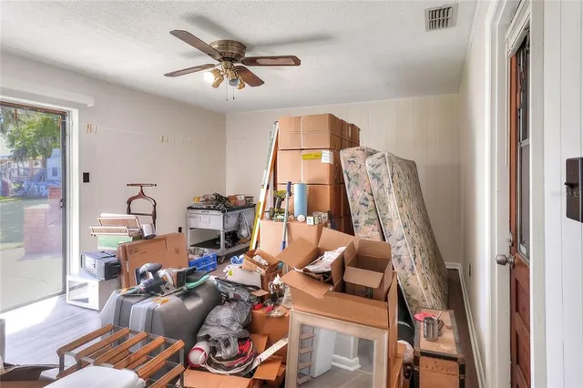 $279,999 | 6070 Hilltop Lane East, Lakeland, FL 33809