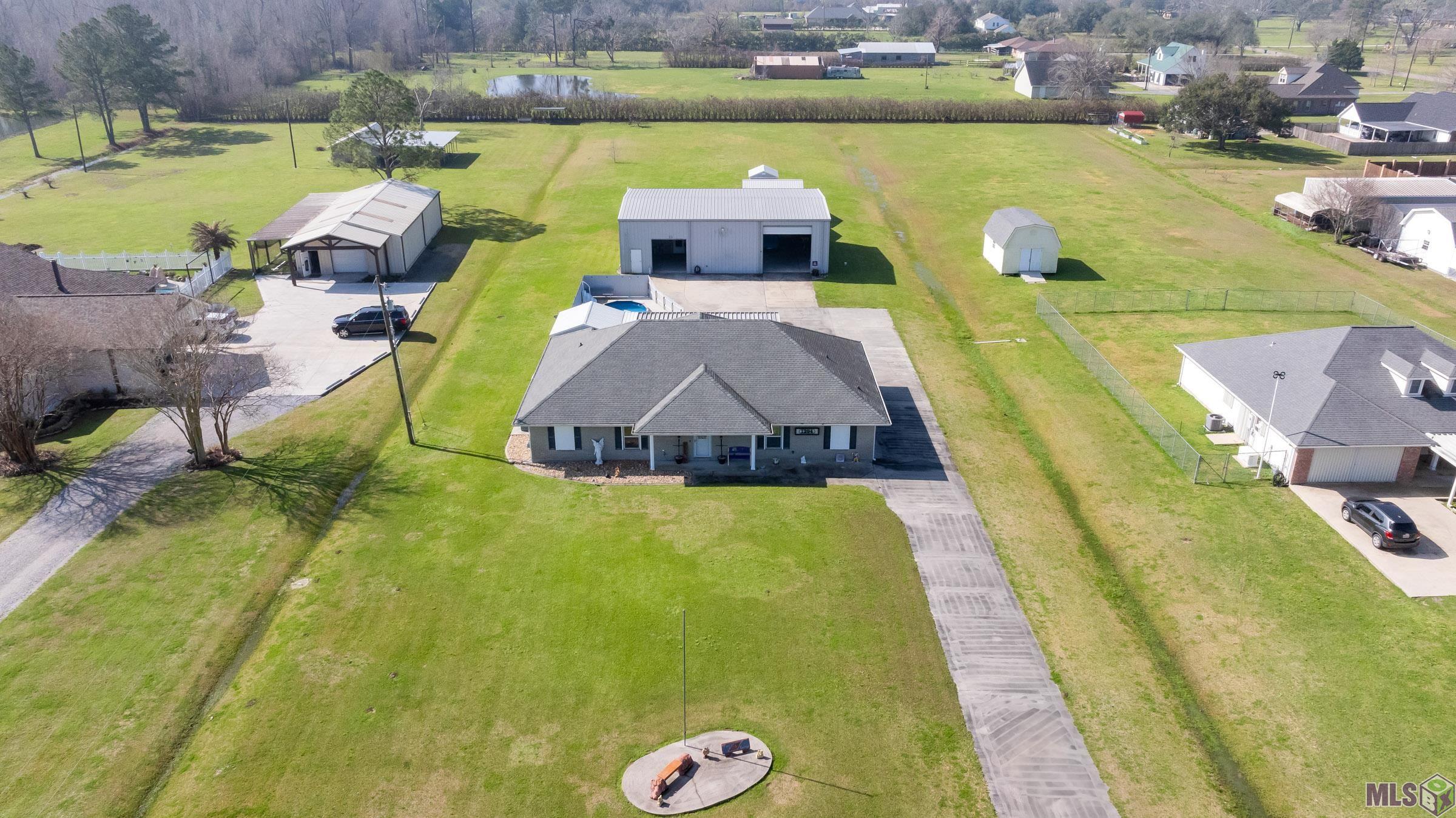 1294 Burma Road Thibodaux, LA 70301 - Photo 2 of 34