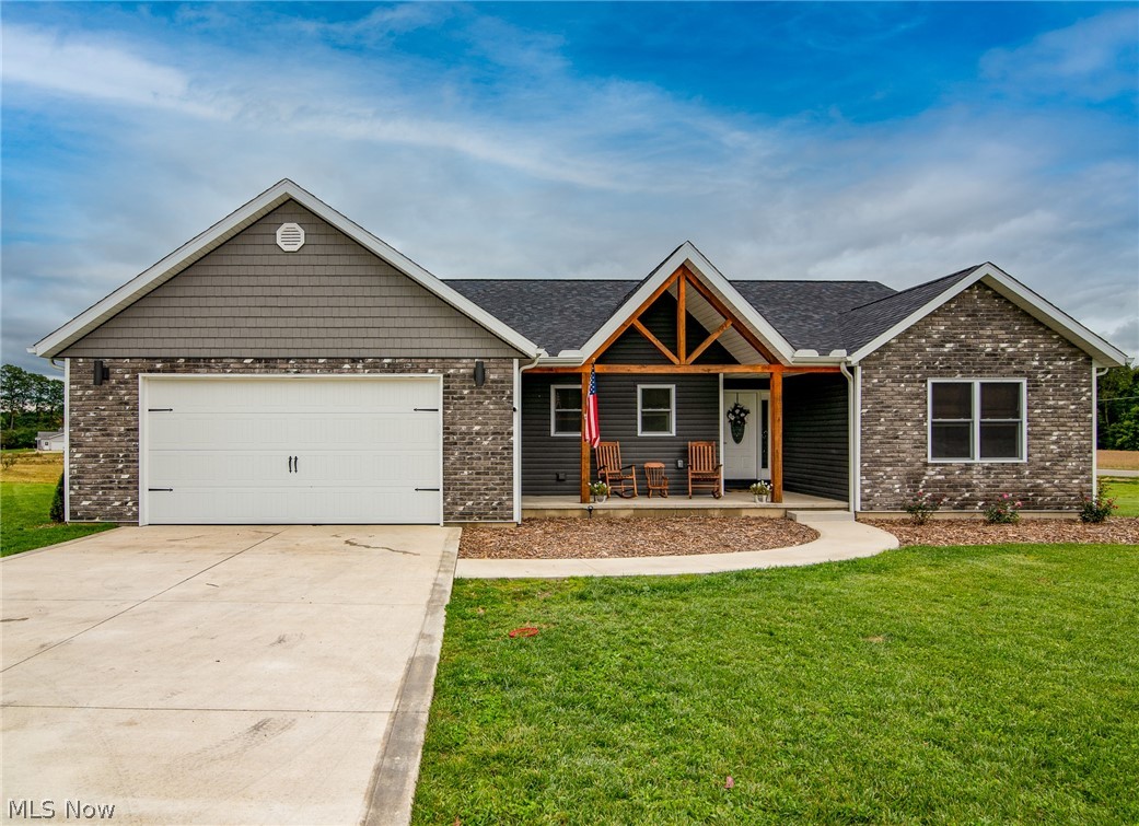 3329 Millsboro Road Ontario, OH 44903 - Photo 1 of 35