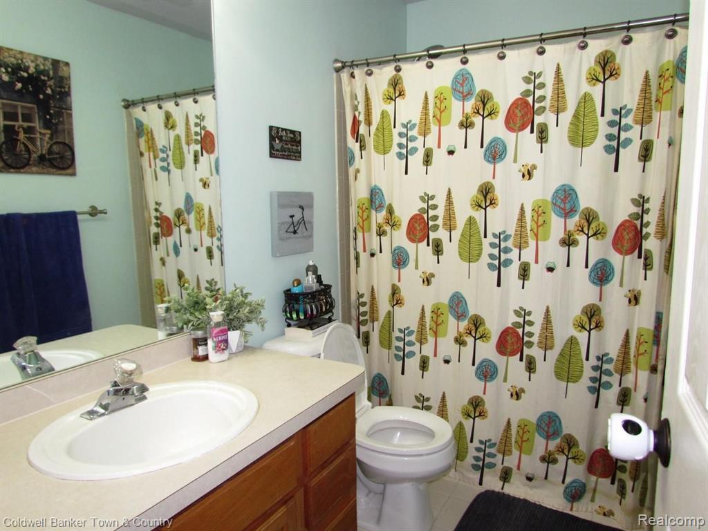2588 Ravineside South Howell, MI 48843 - Photo 24 of 55