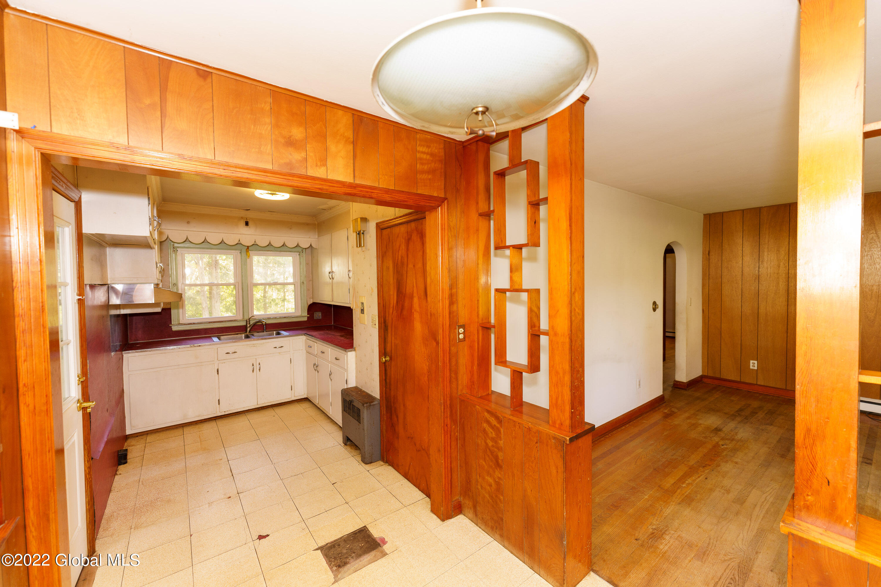 9 Danvers Road Altamont, NY 12009 - Photo 12 of 31 3 Diningroom 3