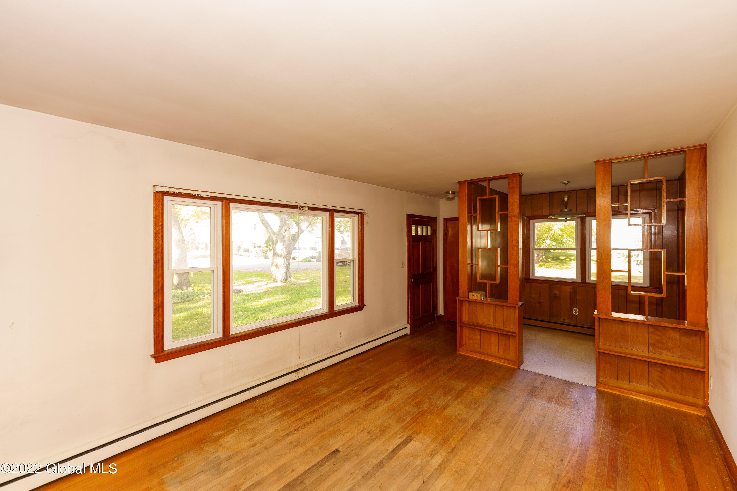 9 Danvers Road Altamont, NY 12009 - Photo 16 of 31 4 Livingroom 4