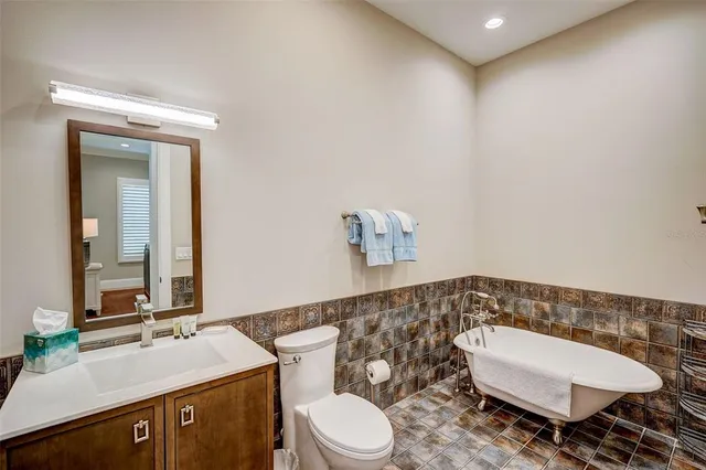 $24,000 | 125 South Blvd Of Presidents, Sarasota, FL 34236