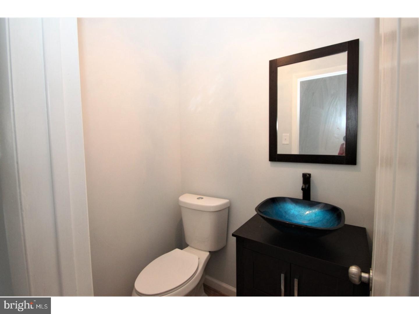 1801 Walnut Ridge Drive Pottstown, PA 19464 - Photo 10 of 25 Half Bath