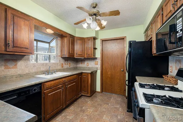 $348,000 | 10477 M- Am Hwy Mountain Grove, Mountain Grove, MO 65711