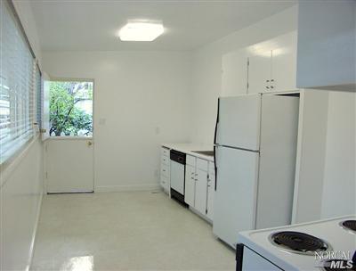 2070 Fifth Avenue San Rafael, CA 94901 - Photo 5 of 6 a view of entryway with workspace