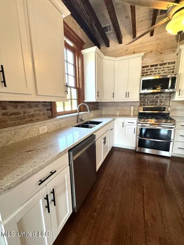 $489,000 | 207 South Commerce Street, Natchez, MS 39120