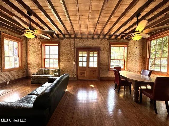 $489,000 | 207 South Commerce Street, Natchez, MS 39120