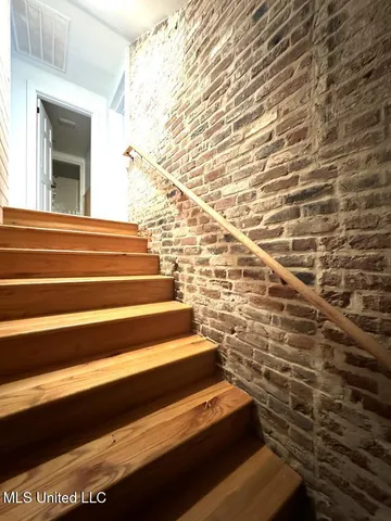 $489,000 | 207 South Commerce Street, Natchez, MS 39120