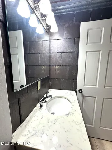 $489,000 | 207 South Commerce Street, Natchez, MS 39120