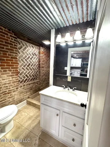 $489,000 | 207 South Commerce Street, Natchez, MS 39120