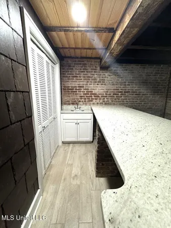 $489,000 | 207 South Commerce Street, Natchez, MS 39120