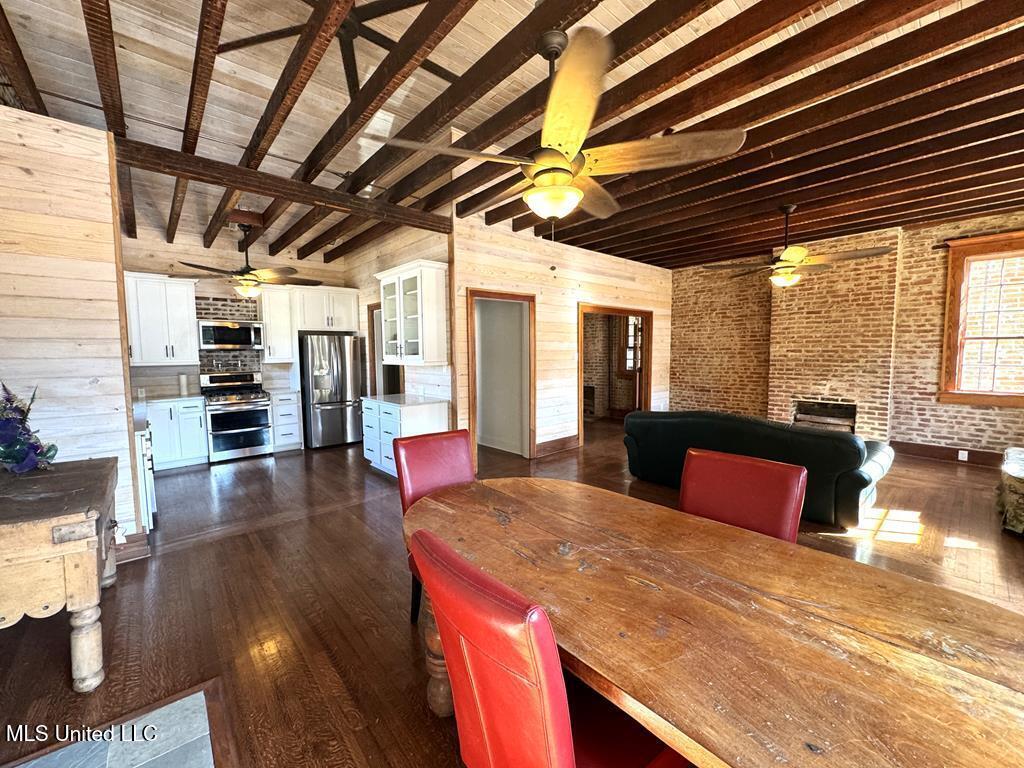 207 South Commerce Street Natchez, MS 39120 - Photo 4 of 51 20240388_3