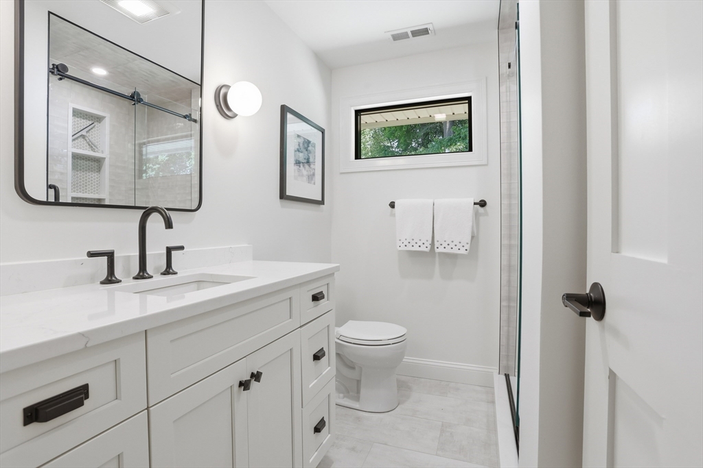 14 Temi Road Chelmsford, MA 01824 - Photo 25 of 40