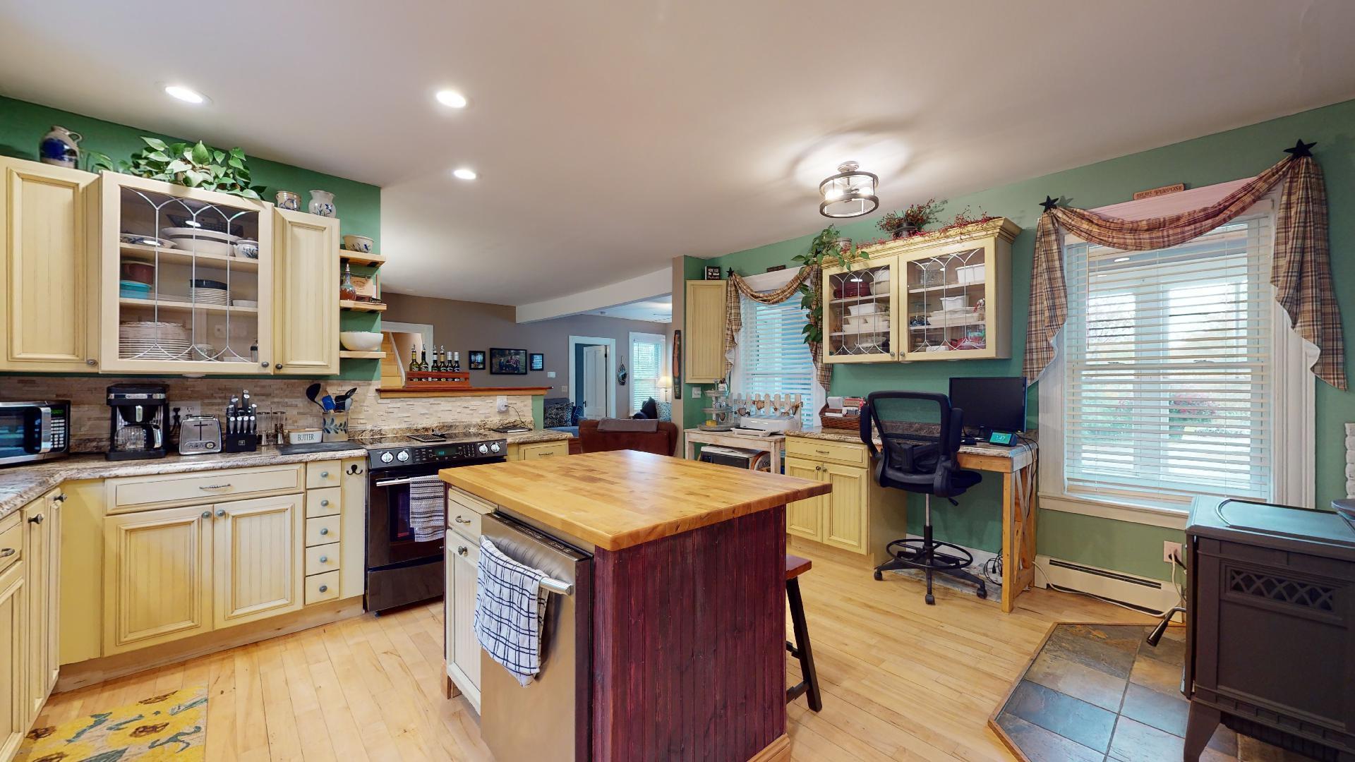 672 Lisbon Street Lisbon, ME 04252 - Photo 17 of 41 17-web-or-mls-672-Lisbon-Street-Lisbon-F