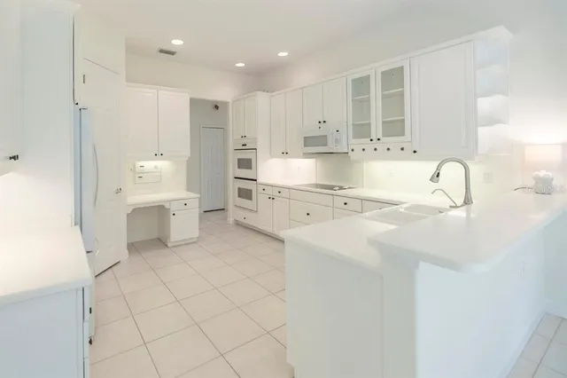 $675,000 | 6124 Stillwater Court, Bradenton, FL 34201