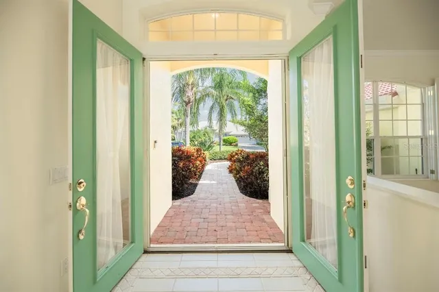 $675,000 | 6124 Stillwater Court, Bradenton, FL 34201