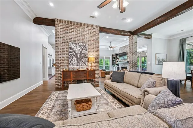 $995,000 | 668 Millikens Bend, Covington, LA 70433