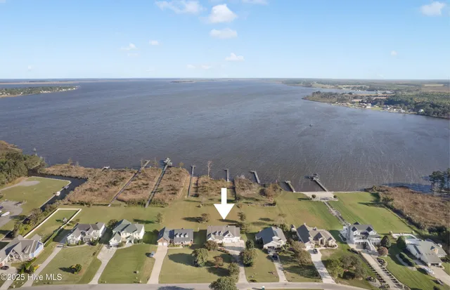 $999,000 | 123 Nautical Lane, Currituck, NC 27929