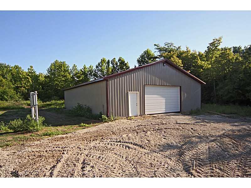 7922 Lake Road Indianapolis, IN 46217 - Photo 17 of 20 Gallery Image 17